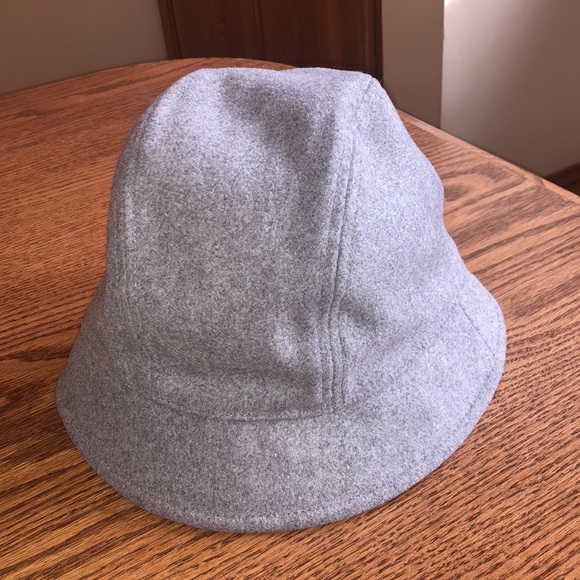 Women's CashTouch Cloche Winter Hat - Picture 2 of 8